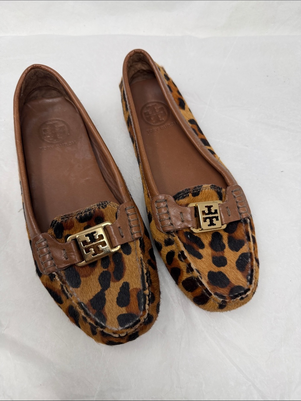 Tory Burch Leopard Print Pony Hair Driving Moccasins with Gold Logo Size 7.5